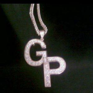 Meet your Posher, Derrick